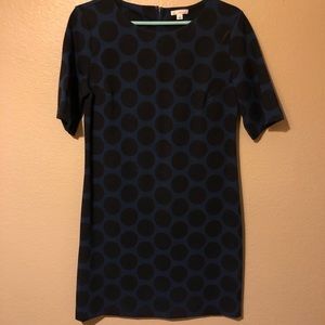 Polka dot 3/4 sleeve shift dress